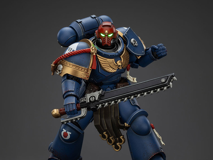 Warhammer 40,000: Space Marine 2 Ultramarines Sergeant Gadriel (Collectors Edition) 1/18 Scale Action Figure Gallery Image 1