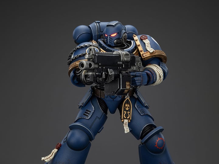 Warhammer 40,000: Space Marine 2 Ultramarines Brother Chairon (Collectors Edition) 1/18 Scale Action Figure Gallery Image 1