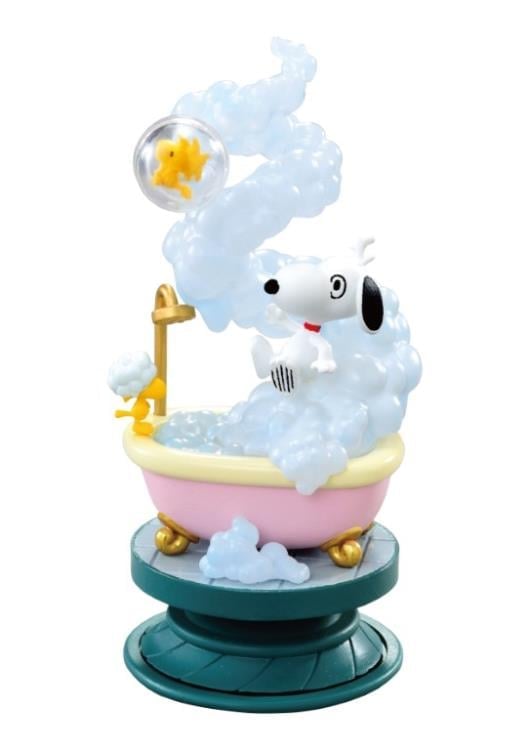 Peanuts Snoopy Spiral Diorama Boxed Set of 6 Figures Gallery Image 9