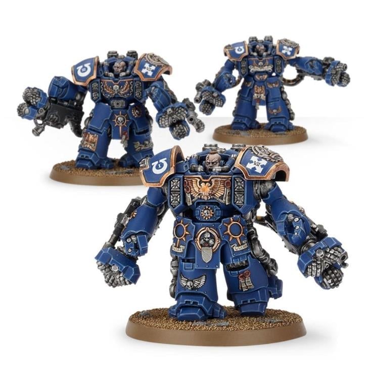 Warhammer 40,000 Space Marines Centurion Assault Squad Miniatures Set Gallery Image 3