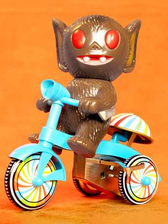 Super Cycles Bat Boy (Brown with Blue Trike) Gallery Image 2