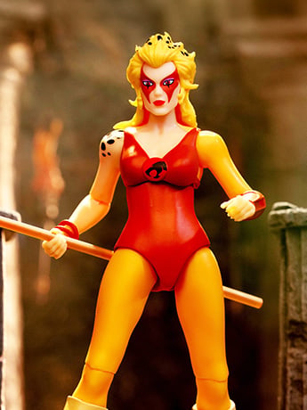 ThunderCats Deluxe Cheetara Action Figure Gallery Image 2