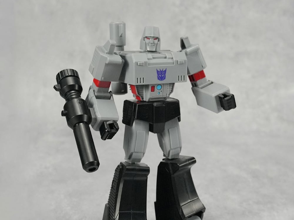 Transformers G1 Megatron Beginner Model Kit Gallery Image 1