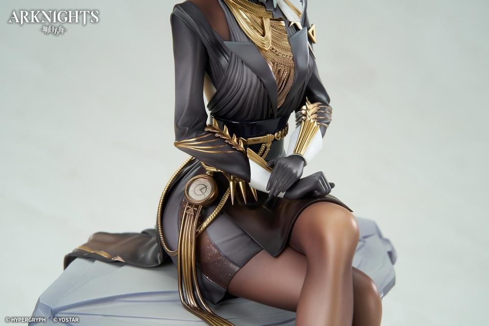 Arknights Kal'tsit (The Pilgrim Ver.) 1/7 Scale Figure (With Bonus) Gallery Image 16