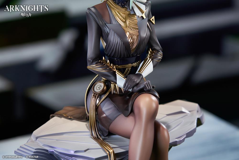 Arknights Kal'tsit (The Pilgrim Ver.) 1/7 Scale Figure (With Bonus) Gallery Image 8