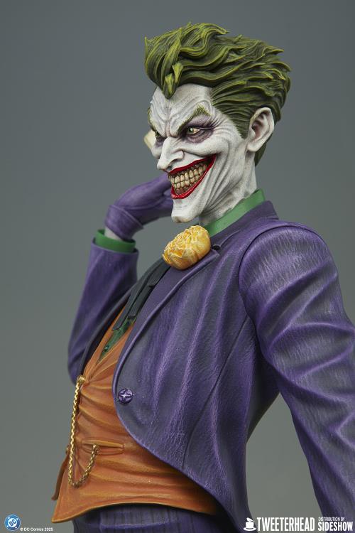 DC Comics The Joker (Cards) 1/4 Scale Maquette Gallery Image 15