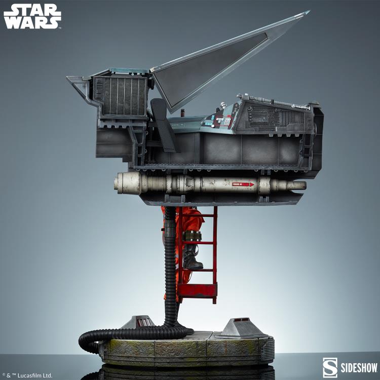 Star Wars: A New Hope Premium Format Luke Skywalker & X-Wing: Red Five, Standing By Statue Gallery Image 6