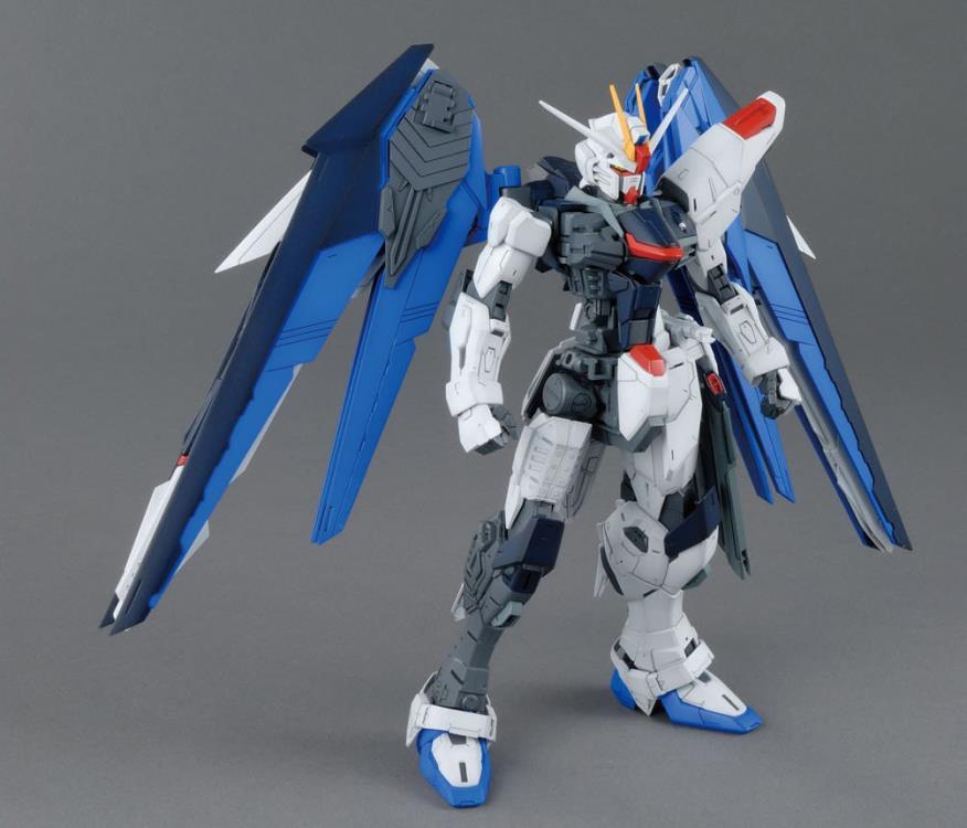 Mobile Suit Gundam SEED MG Freedom Gundam 2.0 1/100 Scale Model Kit Gallery Image 4