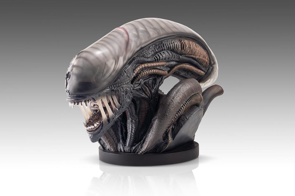 Alien: Romulus Scorched Xenomorph Limited Edition Life Size Bust Gallery Image 3