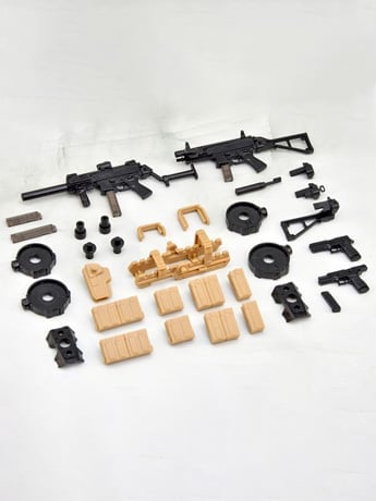 Little Armory x Megami Device LA-MD02 SMG 1/12 Scale Accessory Set Gallery Image 2