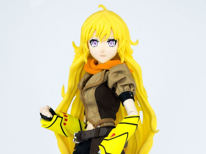 RWBY Yang Xiao Long 1/6 Scale Figure Gallery Image 1