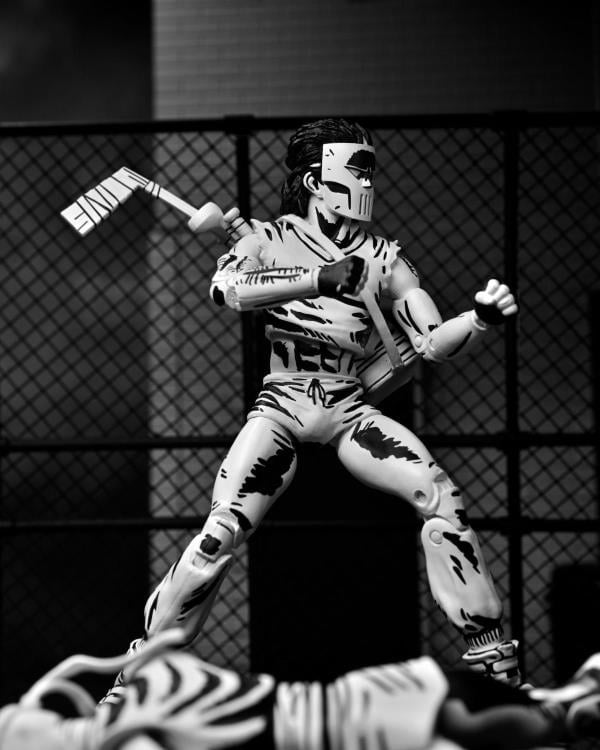 Teenage Mutant Ninja Turtles Casey Jones (Mirage Comics Black & White Variant) Action Figure Gallery Image 4