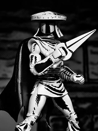 Teenage Mutant Ninja Turtles Elite Guard (Mirage Comics Black & White Variant) Action Figure Gallery Image 2