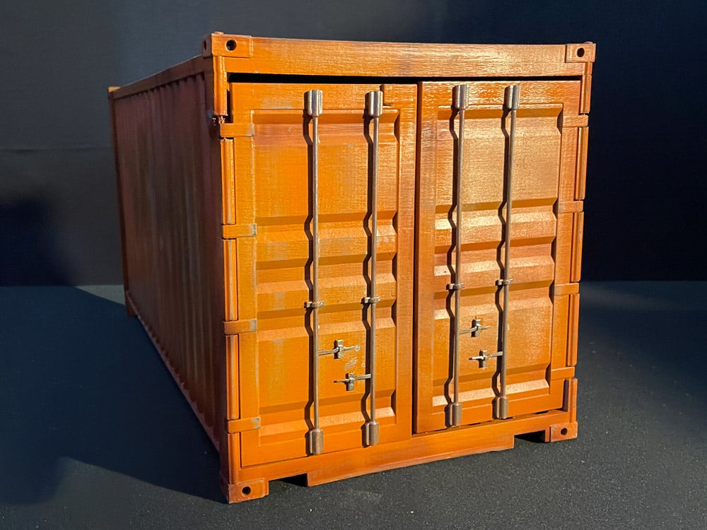 Shipping Container Display (Orange Ver.) 1/12 Scale Diorama Gallery Image 1
