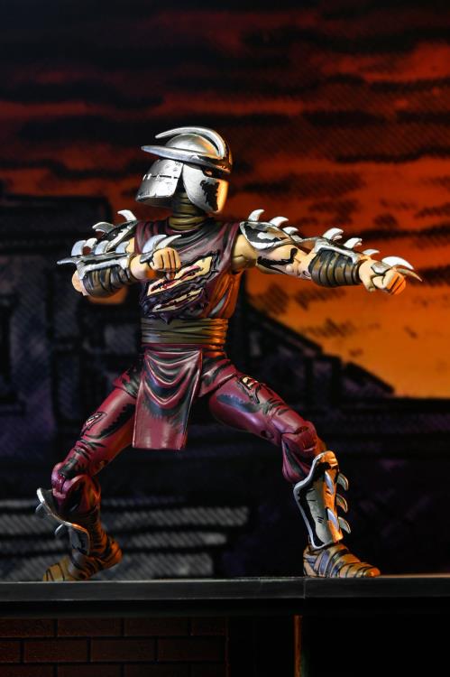 Teenage Mutant Ninja Turtles Battle Damaged Shredder (Mirage Comics Classic Colors) Action Figure Gallery Image 6