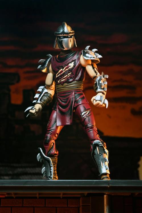 Teenage Mutant Ninja Turtles Battle Damaged Shredder (Mirage Comics Classic Colors) Action Figure Gallery Image 3