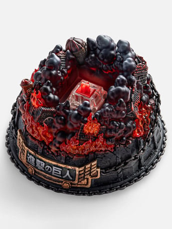 Attack on Titan Fight for Paradis Artisan Resin Diorama Keycap Holder Gallery Image 2