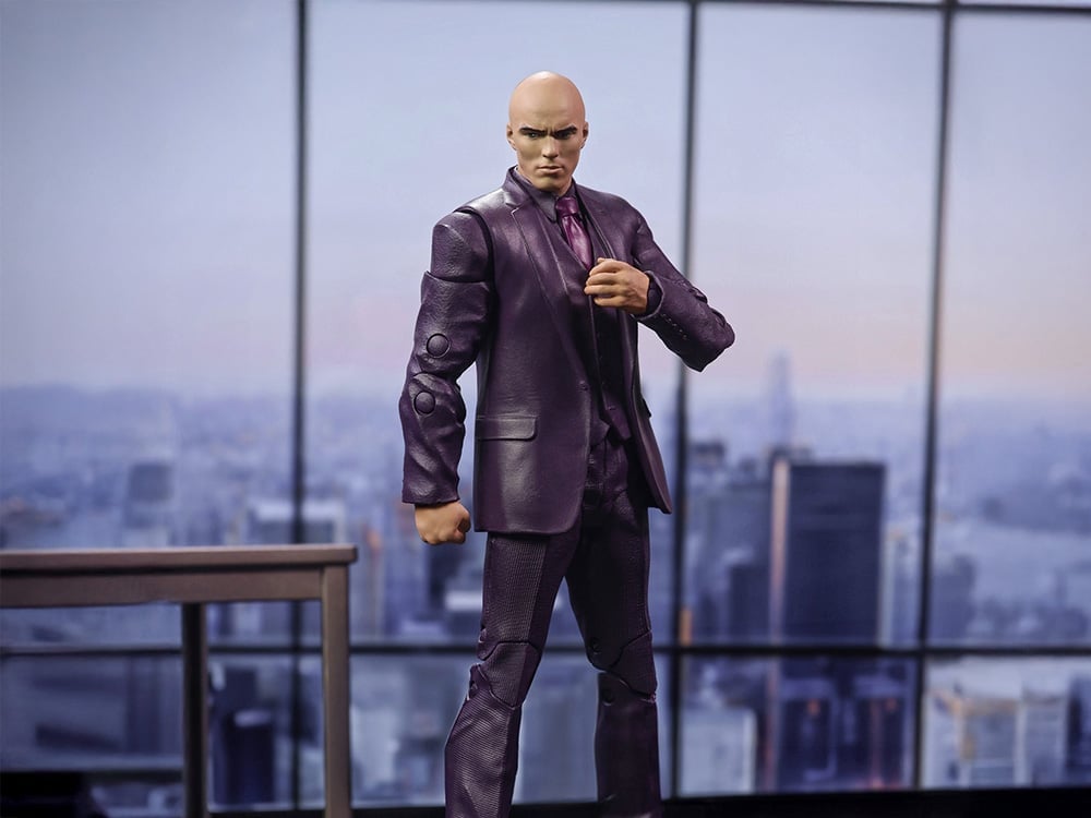 Superman (2025) DC Multiverse Lex Luthor & Baby Kaiju (Deluxe Theatrical Edition) Action Figure Gallery Image 1