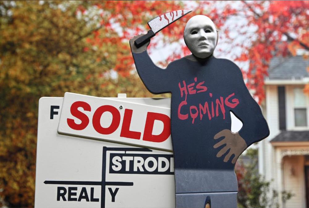 Halloween: The Curse of Michael Myers Ultimate Michael Myers Action Figure Gallery Image 9