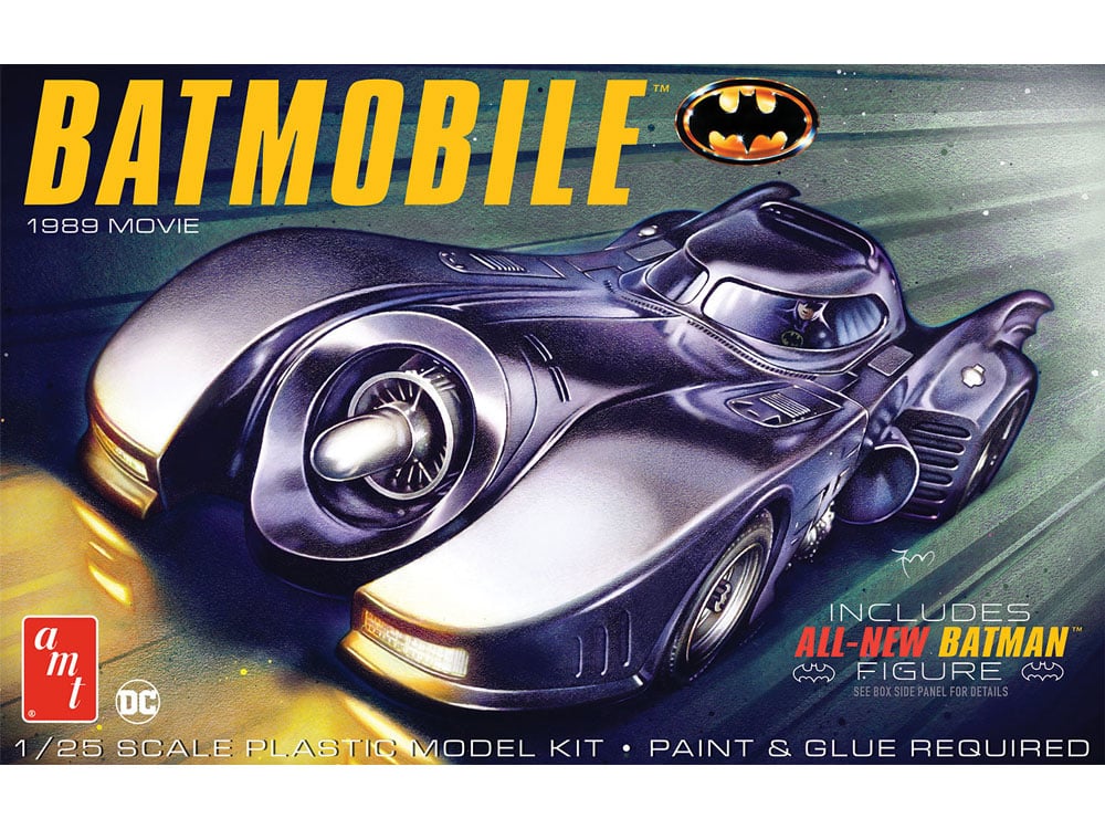 Batman (1989) Batmobile with Seated Batman Figure 1/25 Scale Model Kit Gallery Image 1