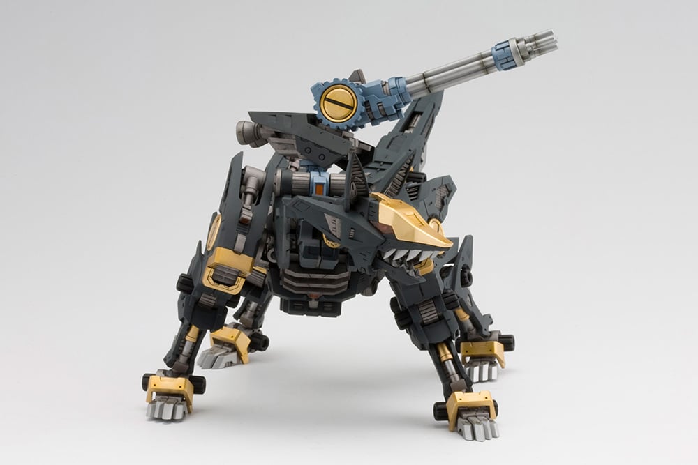 Zoids Highend Master Model RZ-046 Shadow Fox (Marking Plus Ver.) 1/72 Scale Model Kit (Reissue) Gallery Image 7