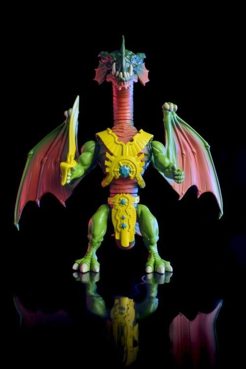 Legends of Dragonore Scorchwing, Mother of the Forest Deluxe Action Figure Gallery Image 5