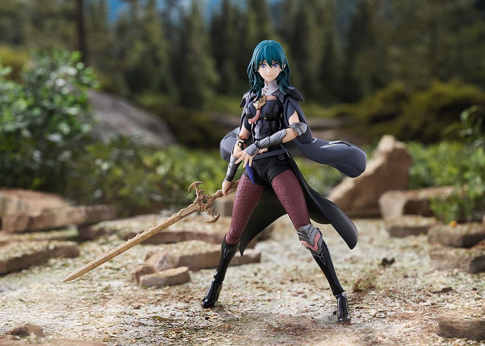 Fire Emblem: Three Houses figma No.654 Byleth (Female) Action Figure Gallery Image 3