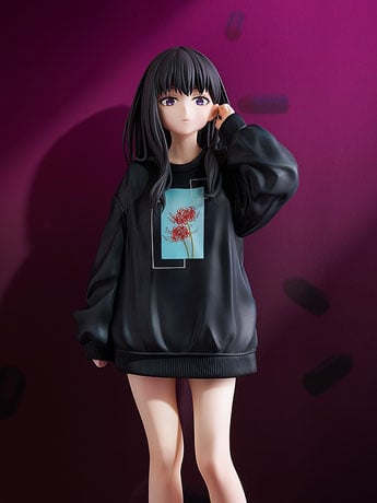 Lycoris Recoil Takina Inoue (Oversized Sweatshirt Ver.) 1/7 Scale Figure Gallery Image 2