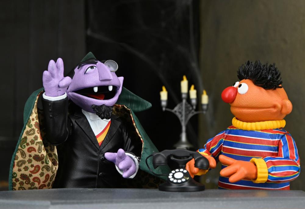 Sesame Street Ultimate Count von Count Action Figure