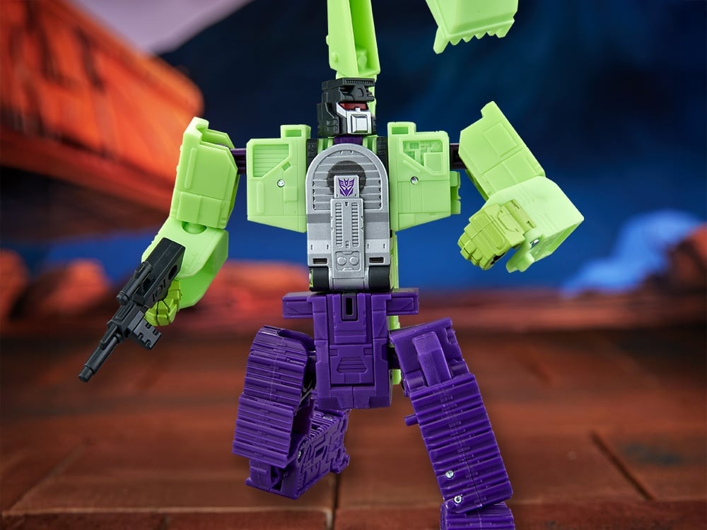 The Transformers: The Movie Studio Series Deluxe Class Constructicon Scavenger Action Figure Gallery Image 1