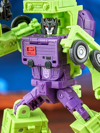 The Transformers: The Movie Studio Series Voyager Class Constructicon Mixmaster Action Figure Gallery Image 2