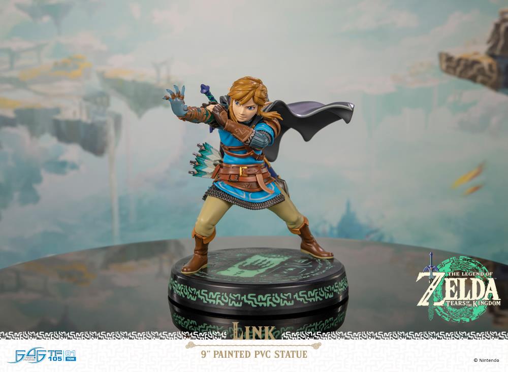 The Legend of Zelda: Tears of the Kingdom Link Statue Gallery Image 11
