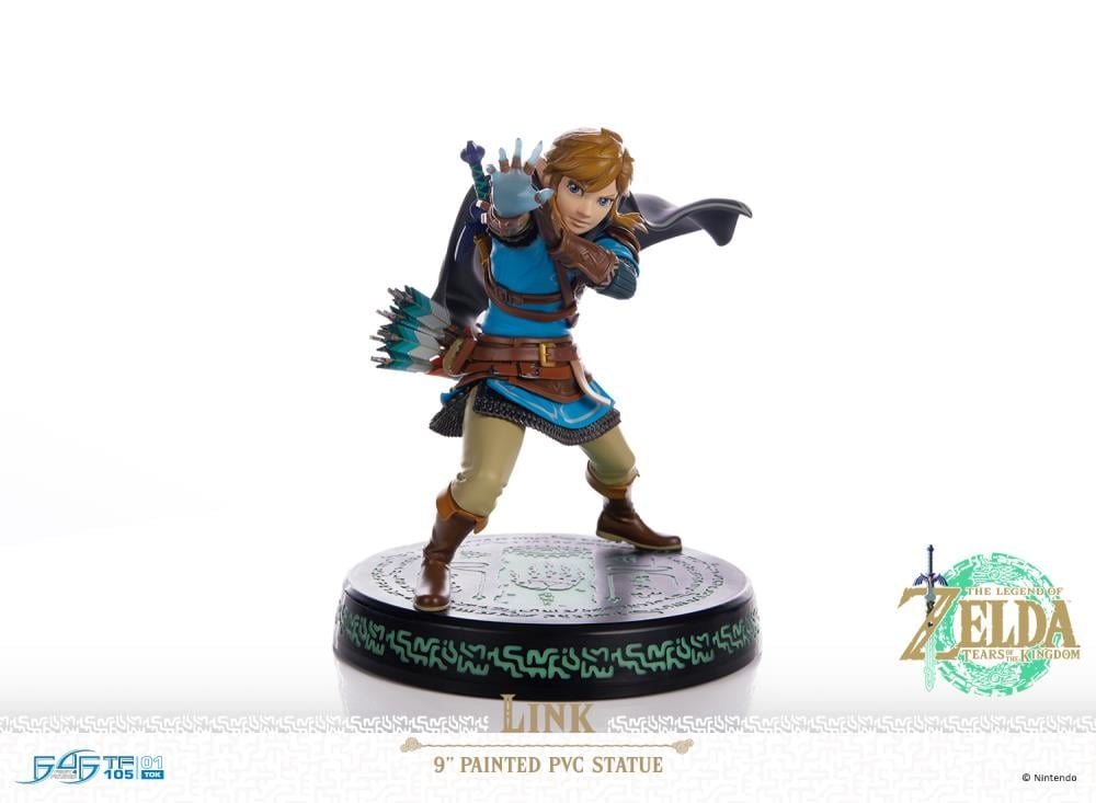 The Legend of Zelda: Tears of the Kingdom Link Statue Gallery Image 32