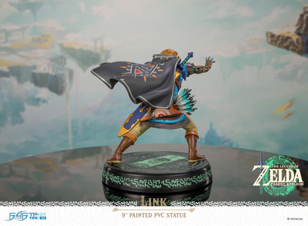 The Legend of Zelda: Tears of the Kingdom Link Statue Gallery Image 7