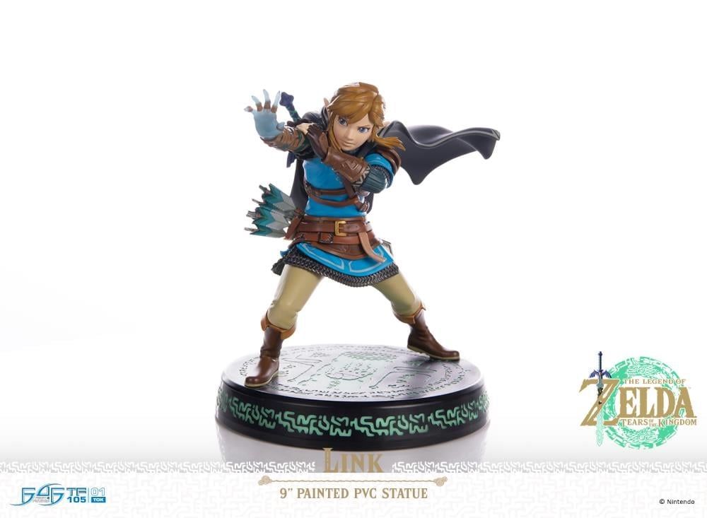The Legend of Zelda: Tears of the Kingdom Link Statue Gallery Image 33