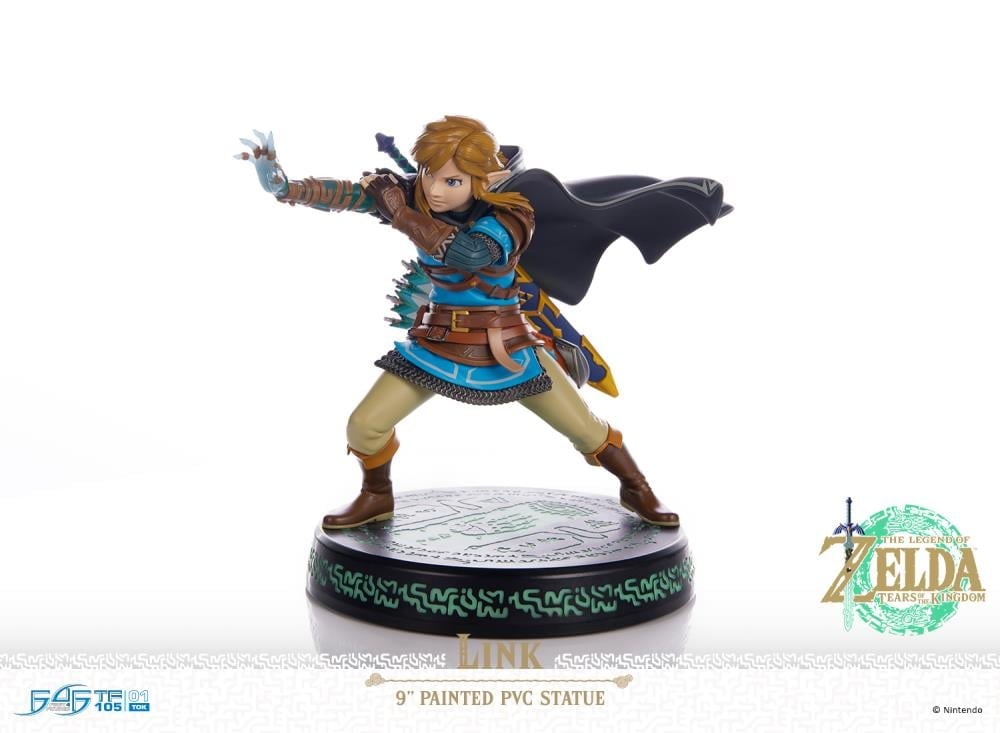 The Legend of Zelda: Tears of the Kingdom Link Statue Gallery Image 25