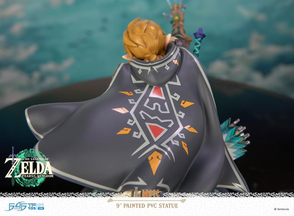 The Legend of Zelda: Tears of the Kingdom Link Statue Gallery Image 19