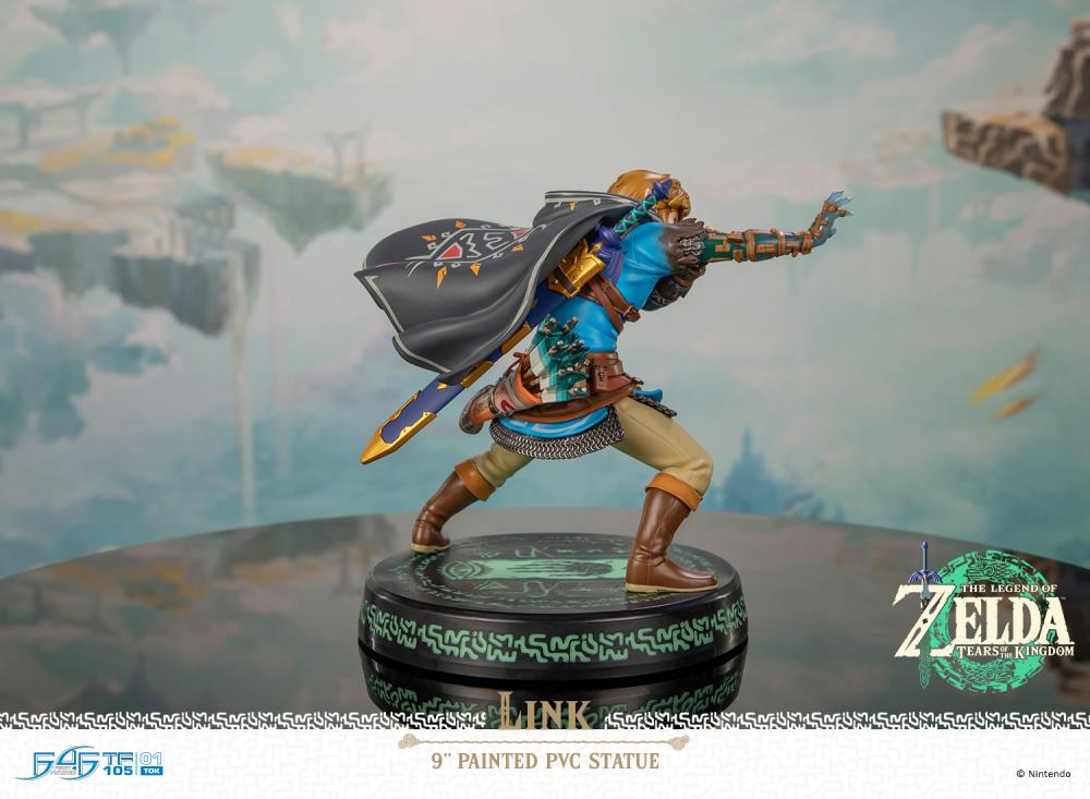 The Legend of Zelda: Tears of the Kingdom Link Statue Gallery Image 8