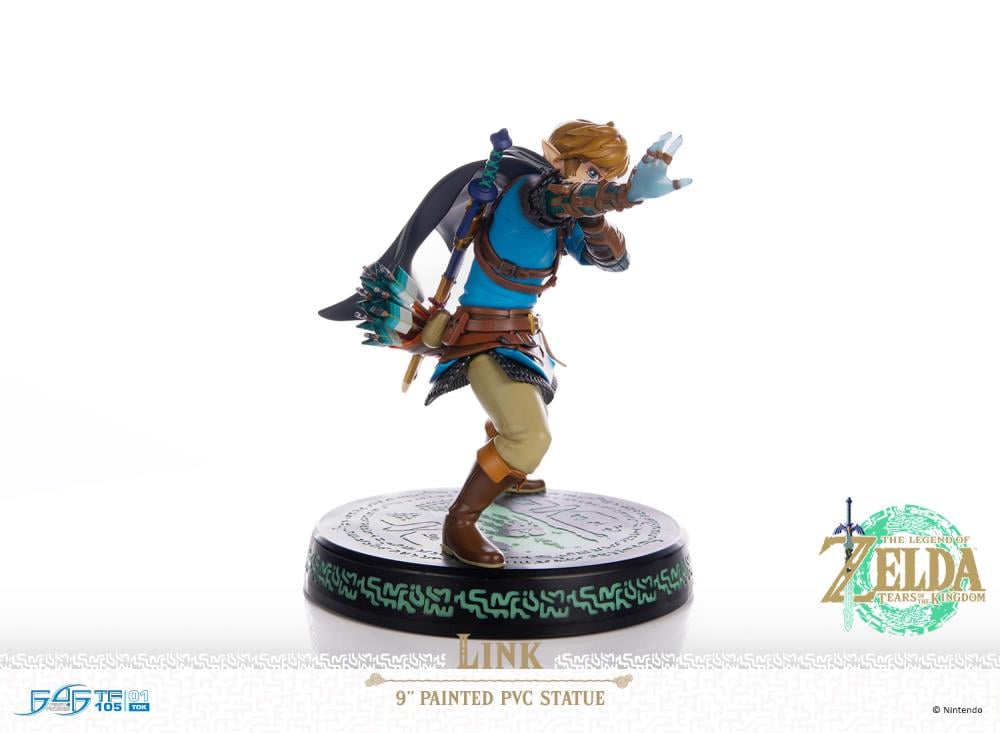 The Legend of Zelda: Tears of the Kingdom Link Statue Gallery Image 31