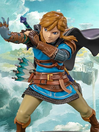 The Legend of Zelda: Tears of the Kingdom Link Statue Gallery Image 2