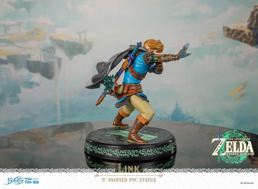 The Legend of Zelda: Tears of the Kingdom Link Statue Gallery Image 9