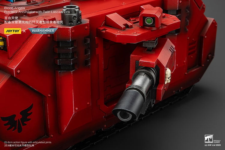 Warhammer 40K Blood Angels Predator Annihilator with Twin Lascannons 1/18 Scale Vehicle Gallery Image 12