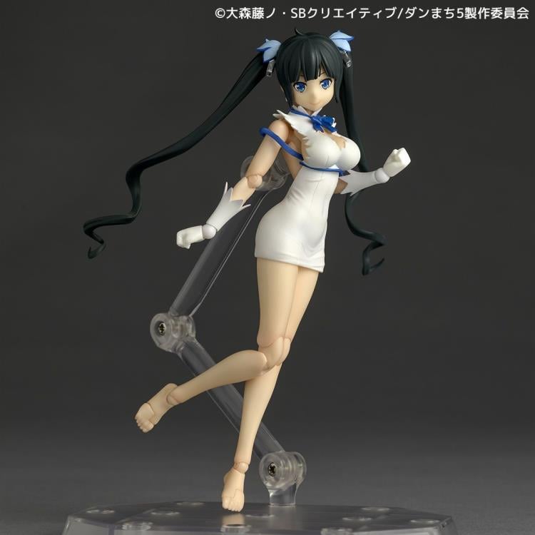 Is It Wrong to Try to Pick Up Girls in a Dungeon? Revoltech NR089 Hestia Action Figure Gallery Image 4
