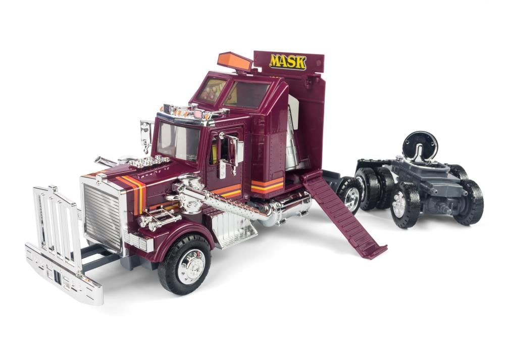 M.A.S.K. Mobile Defense Unit Vehicle with Matt Trakker, Bruce Sato, Scott Trakker, & T-Bob Action Figures BBTS Exclusive Set Gallery Image 8