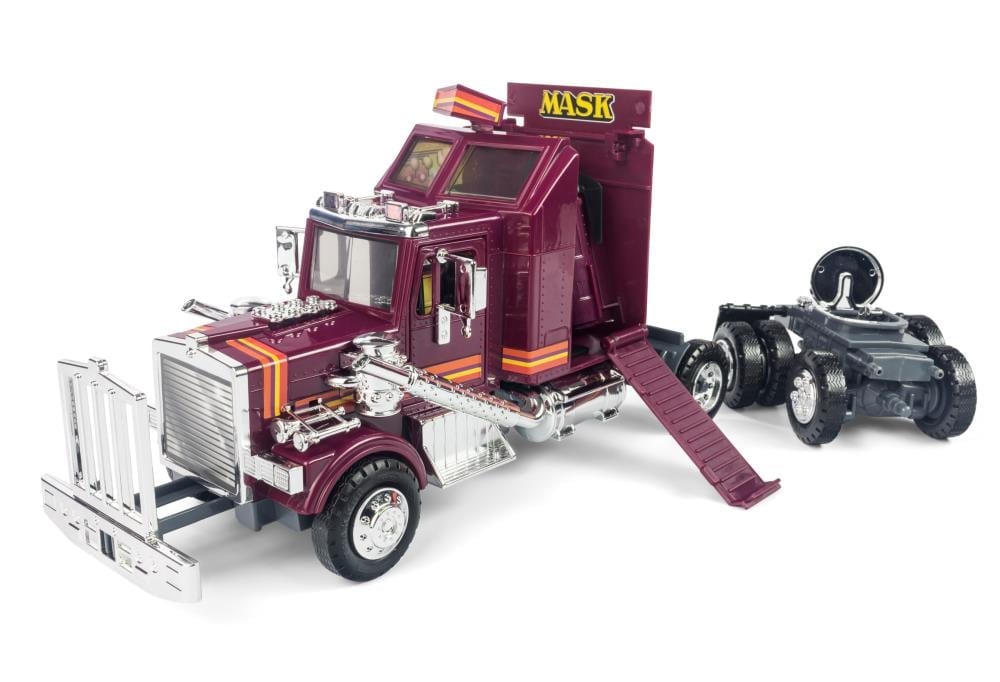 M.A.S.K. Mobile Defense Unit Vehicle with Matt Trakker & Bruce Sato Action Figures Gallery Image 8