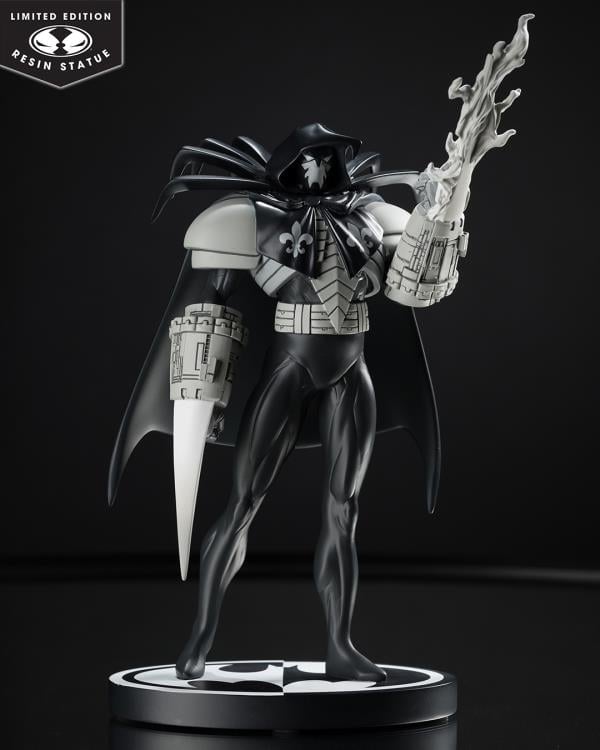 Batman: Black & White Azrael 1/10 Scale Limited Edition Statue (Joe Quesada) Gallery Image 3
