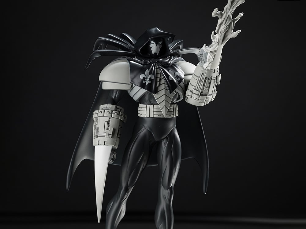 Batman: Black & White Azrael 1/10 Scale Limited Edition Statue (Joe Quesada) Gallery Image 1