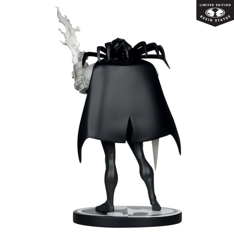 Batman: Black & White Azrael 1/10 Scale Limited Edition Statue (Joe Quesada) Gallery Image 8