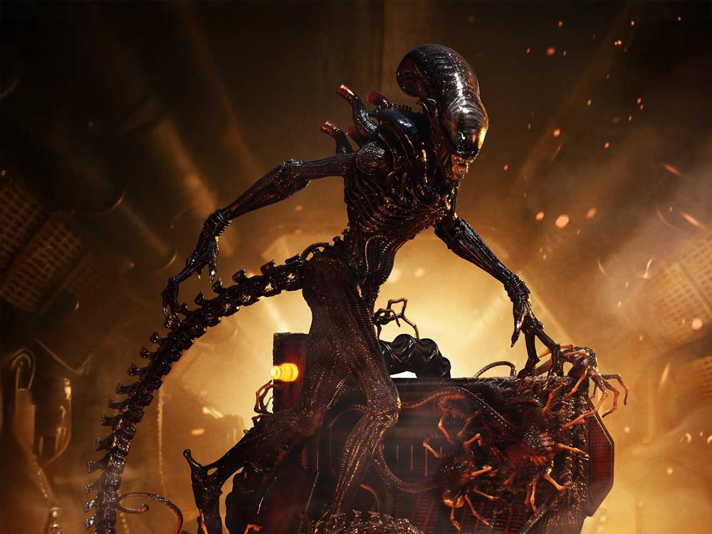 Alien: Romulus Museum Masterline XL Scorched Xenomorph 1/3 Scale Statue Gallery Image 1