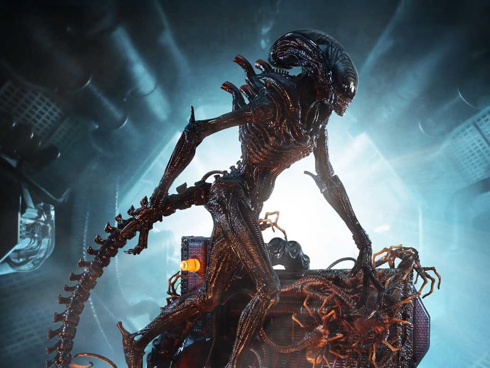 Alien: Romulus Museum Masterline XL Scorched Xenomorph (Deluxe Ver.) 1/3 Scale Statue Gallery Image 1